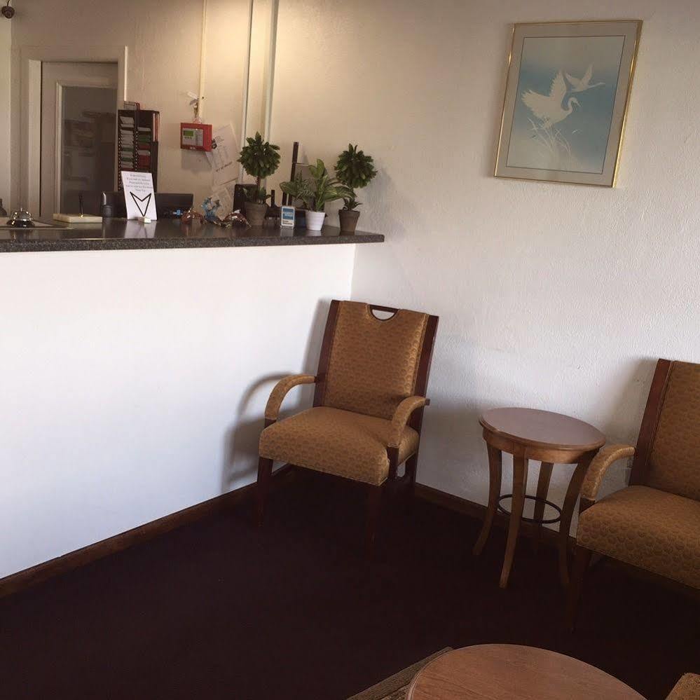 Red Roof Inn & Suites Wapakoneta מראה חיצוני תמונה